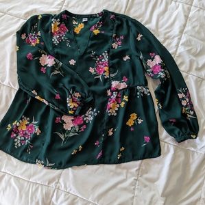 Old Navy floral Blouse sz Large